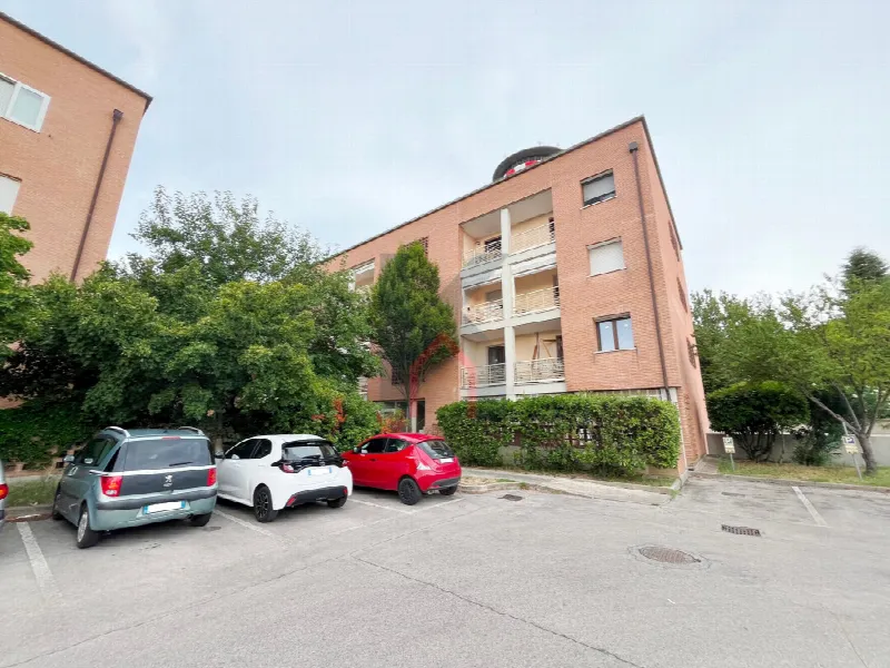 Appartamento in vendita a Forlì, San Benedetto, Foro Boario - foto 1
