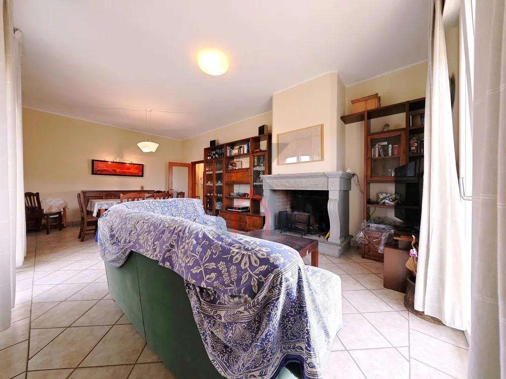 Appartamento in vendita a Forlì, Centro - foto 2