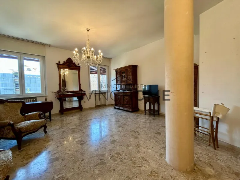 Appartamento in vendita a Cesena, Centro Storico, Centro Urbano - foto 1