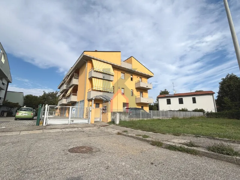 Appartamento in vendita a Forlì, San Martino In Strada, Carpena, Grisignano - foto 1