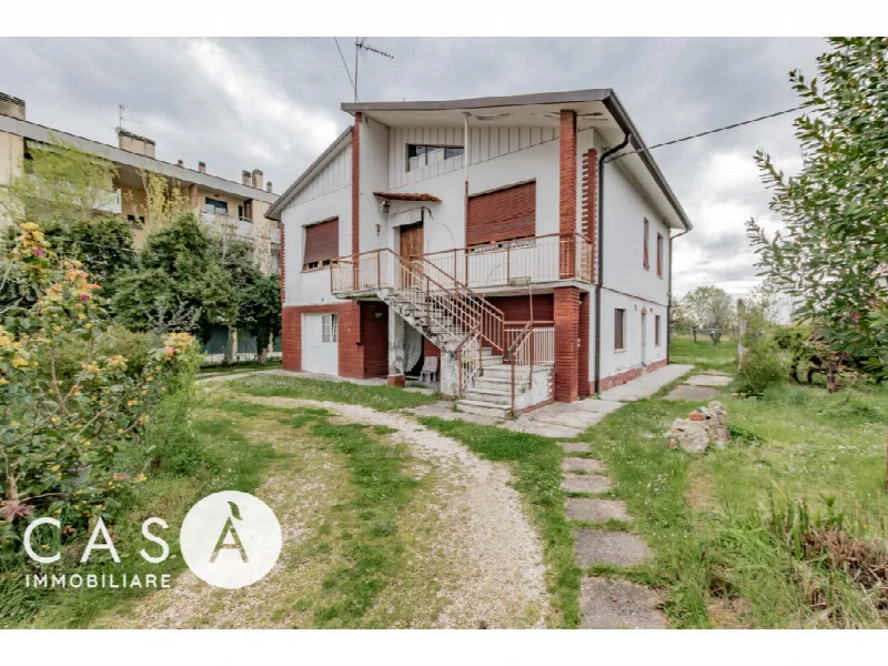 Casa Indipendente in vendita a Forlì - foto 1