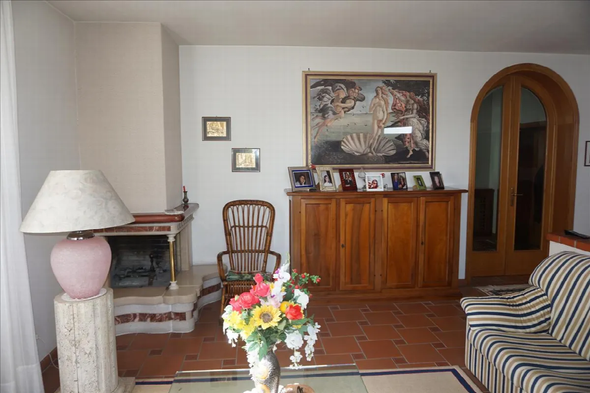 Villa in vendita a Chiusi - foto 2