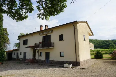 Villa in vendita a Arezzo - foto 1