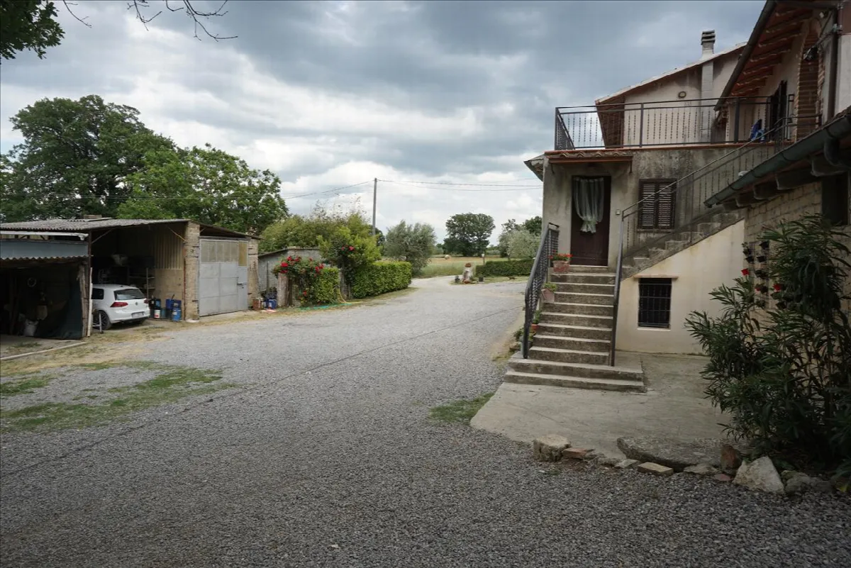 Rustico/Casale in vendita a Sarteano - foto 2