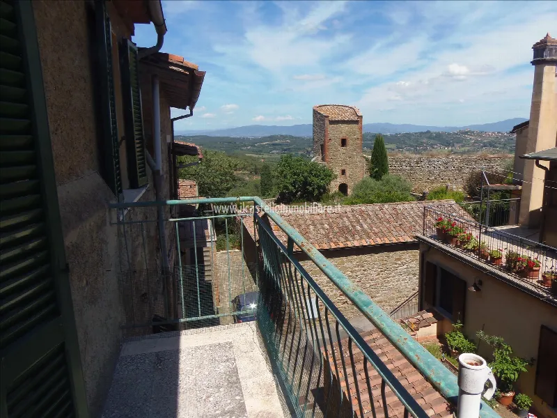 Casa Indipendente in vendita a Sinalunga - foto 1