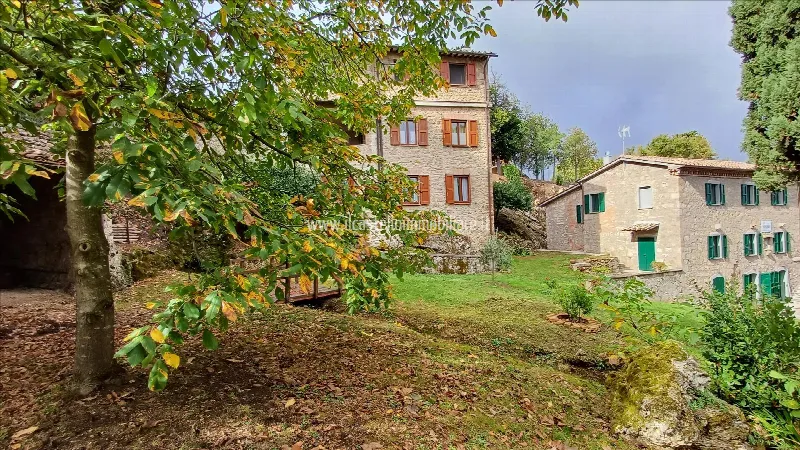 Rustico/Casale in vendita a Sarteano - foto 1