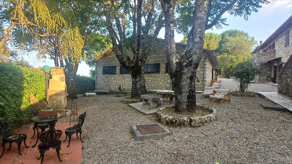Rustico/Casale in vendita a Sarteano - foto 3