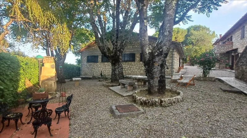 Rustico/Casale in vendita a Sarteano - foto 3