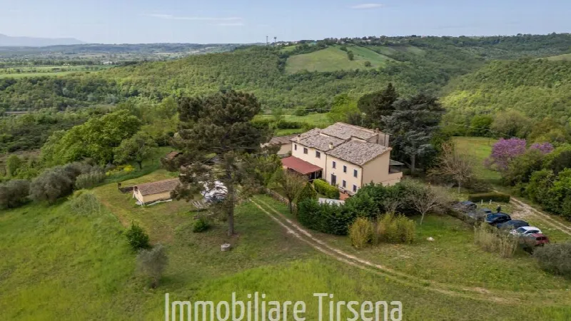 Rustico/Casale in vendita a Orvieto - foto 1
