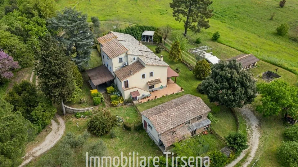 Rustico/Casale in vendita a Orvieto - foto 2