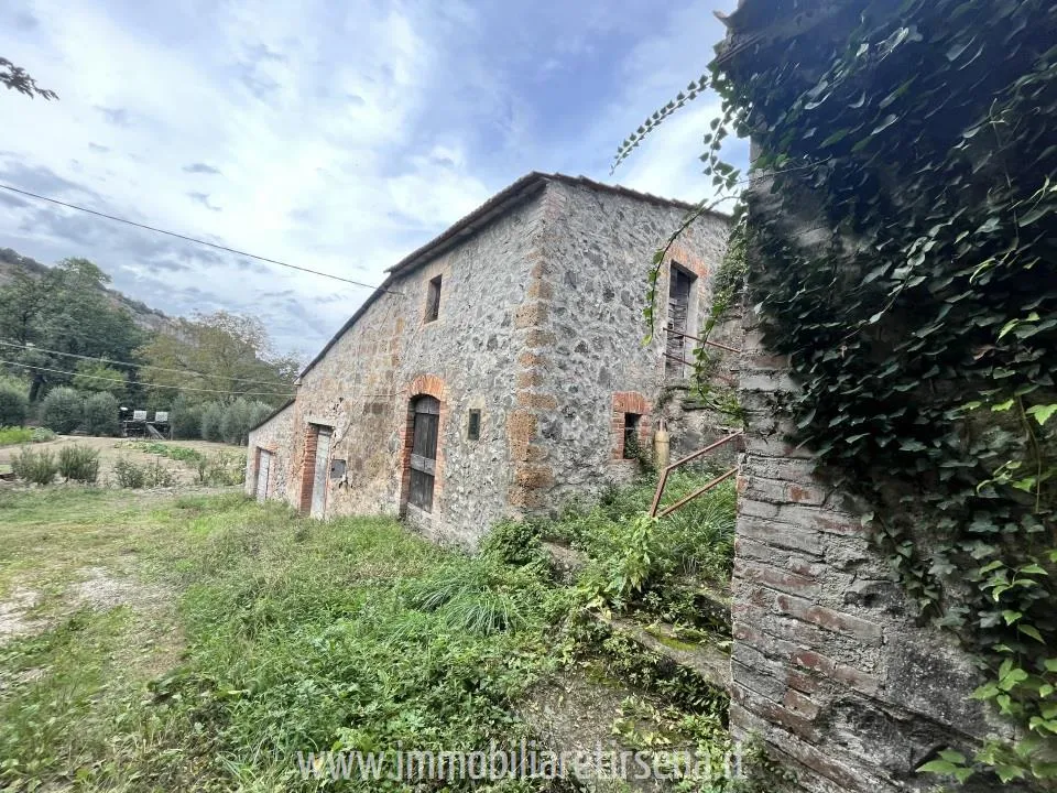 Rustico/Casale in vendita a Orvieto - foto 2
