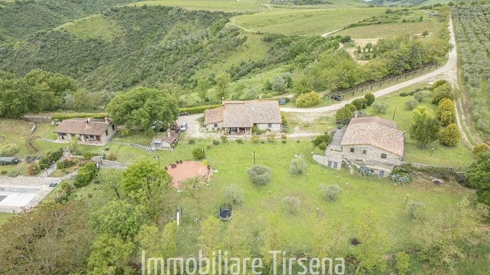 Rustico/Casale in vendita a Orvieto - foto 3