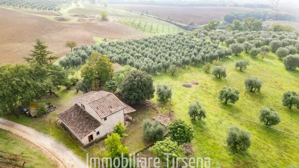 Rustico/Casale in vendita a Orvieto - foto 2