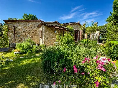 Rustico/Casale in vendita a Fabro - foto 2