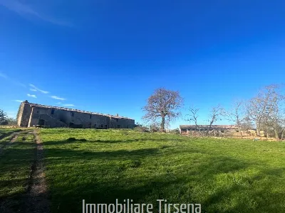 Rustico/Casale in vendita a Acquapendente - foto 1