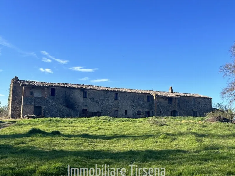 Rustico/Casale in vendita a Acquapendente - foto 2