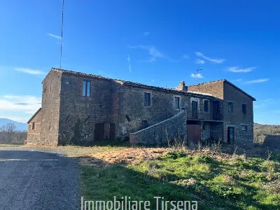 Rustico/Casale in vendita a Acquapendente - foto 1