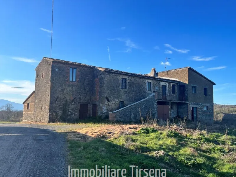 Rustico/Casale in vendita a Acquapendente - foto 1