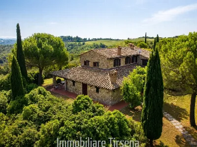 Rustico/Casale in vendita a Fabro - foto 1