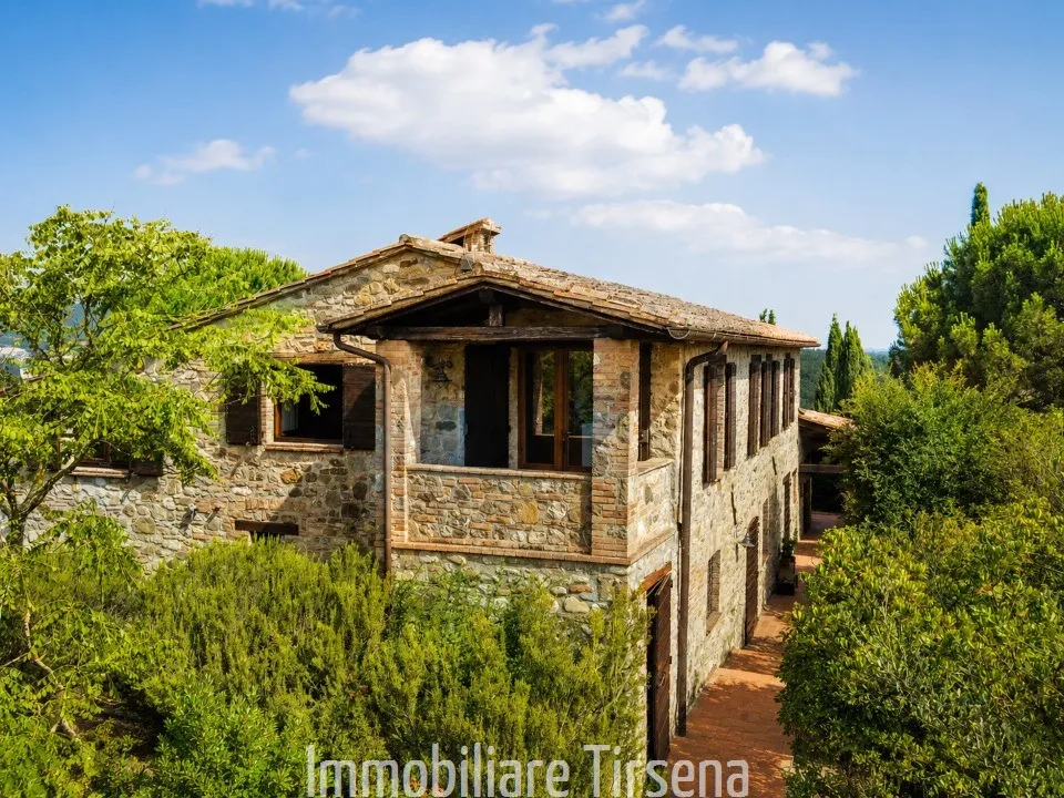 Rustico/Casale in vendita a Fabro - foto 3