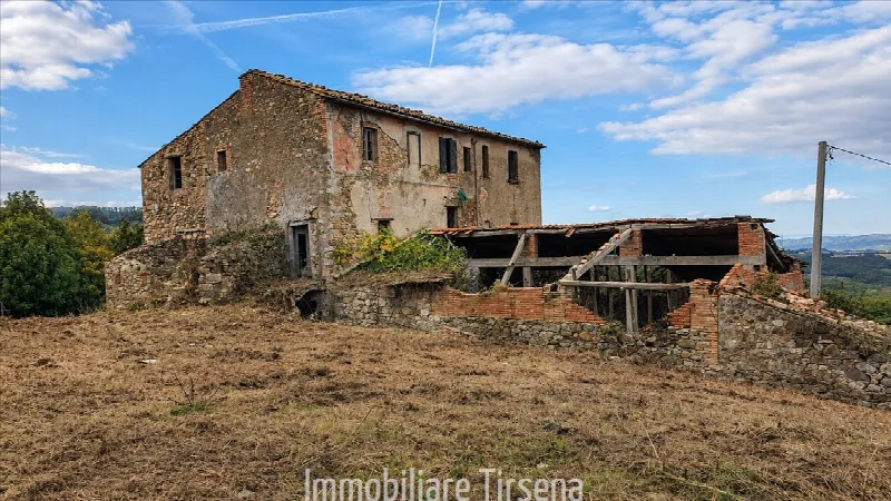 Rustico/Casale in vendita a Fabro - foto 1