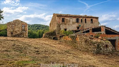 Rustico/Casale in vendita a Fabro - foto 4
