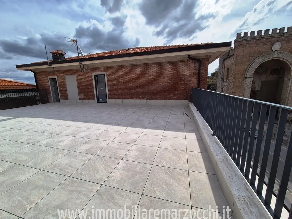 Appartamento in vendita a Siena, Fuori Porta Camollia, Cavour, Mentana - foto 2