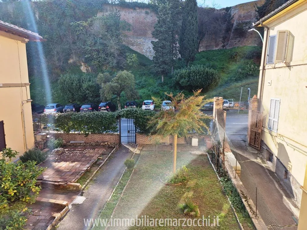 Appartamento in vendita a Siena, Fuori Porta Camollia, Cavour, Mentana - foto 2