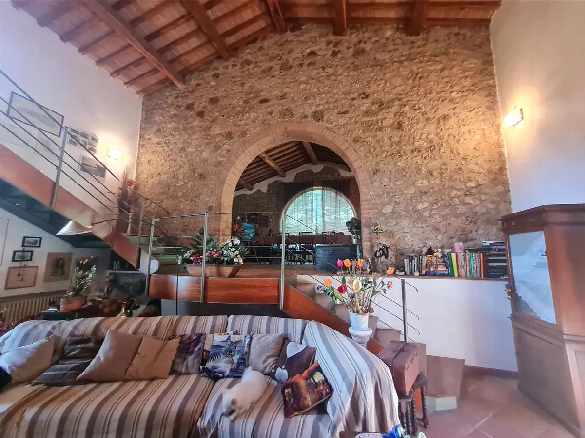 Rustico/Casale in vendita a Monteriggioni - foto 3