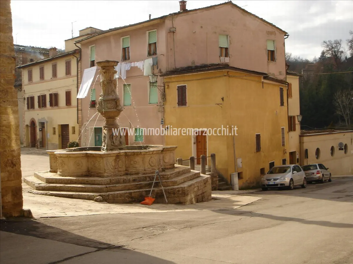Appartamento in vendita ad Asciano - foto 2