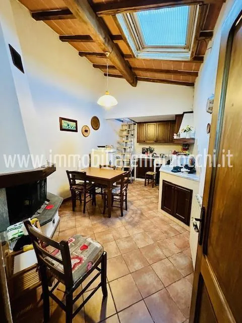 Appartamento in vendita a Siena, Scacciapensieri, Le Tolfe, Monteliscai - foto 1