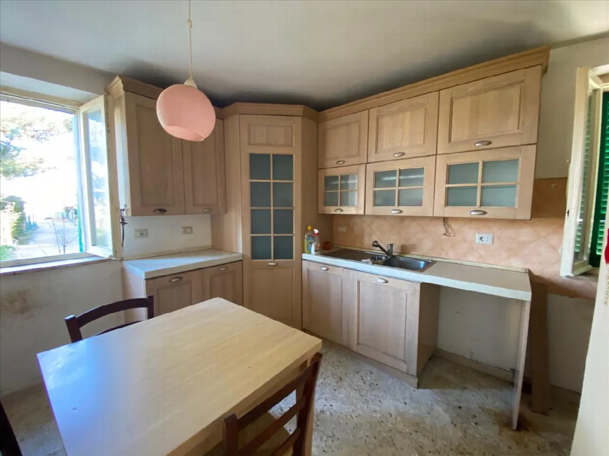 Casa Indipendente in vendita a Castiglione del Lago - foto 2