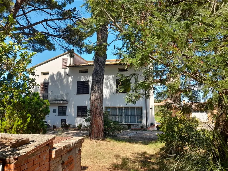 Casa Indipendente in vendita a Castiglione del Lago - foto 1