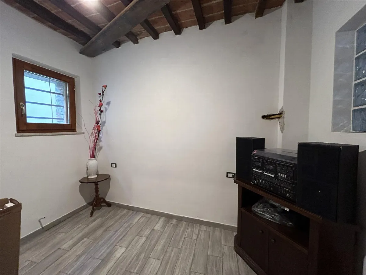 Casa Indipendente in vendita a Castiglione del Lago - foto 2