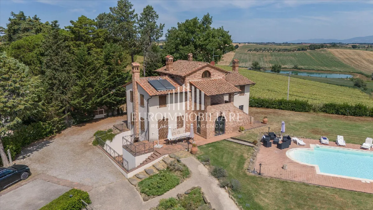 Rustico/Casale in vendita a Castiglione del Lago - foto 2