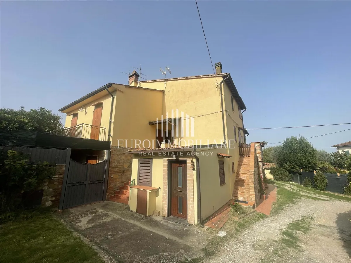 Casa Indipendente in vendita a Castiglione del Lago - foto 2