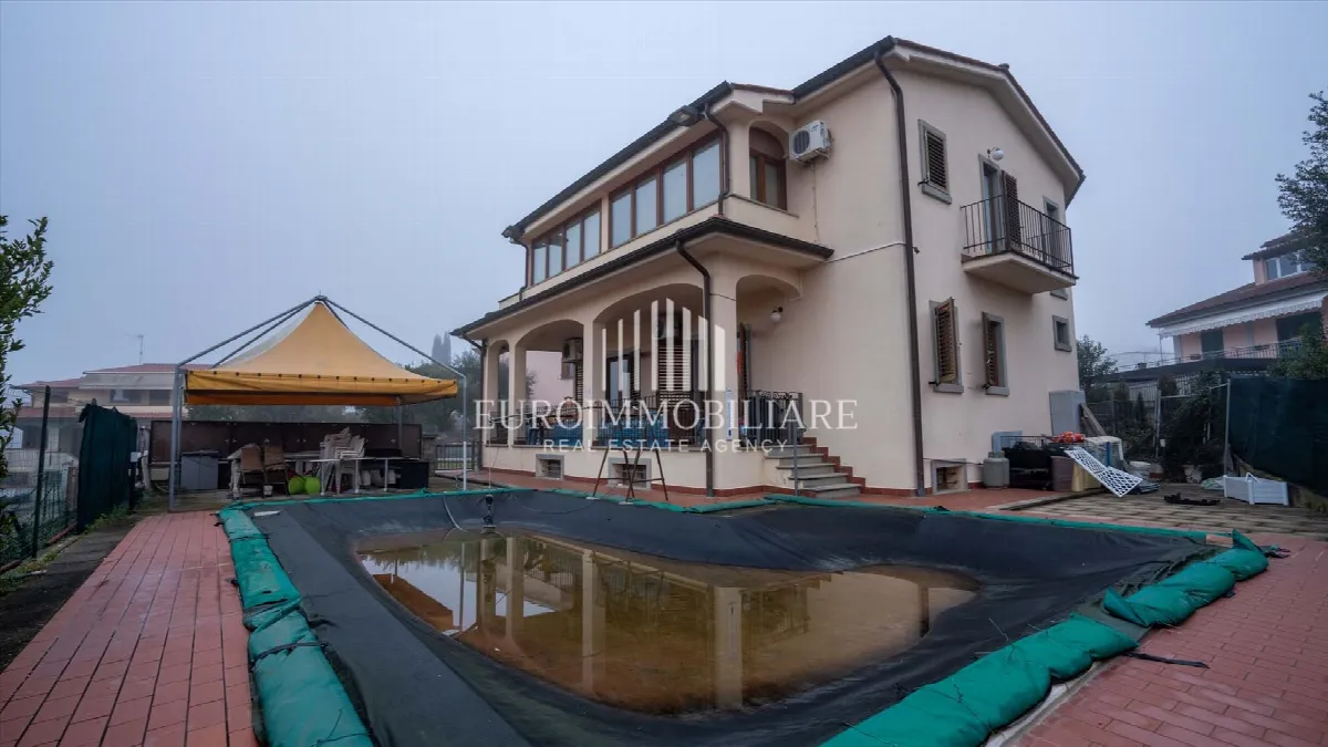 Villa in vendita ad Arezzo, Indicatore, San Giuliano, Via Fiorentina - foto 2