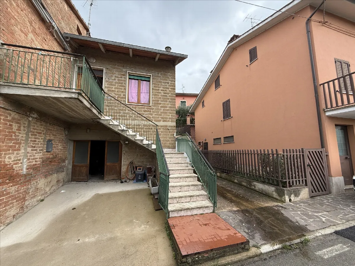 Casa Indipendente in vendita a Castiglione del Lago - foto 2