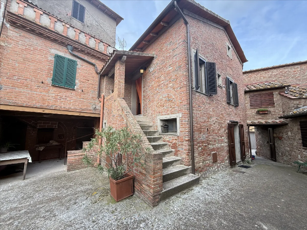 Casa Indipendente in vendita a Castiglione del Lago - foto 2