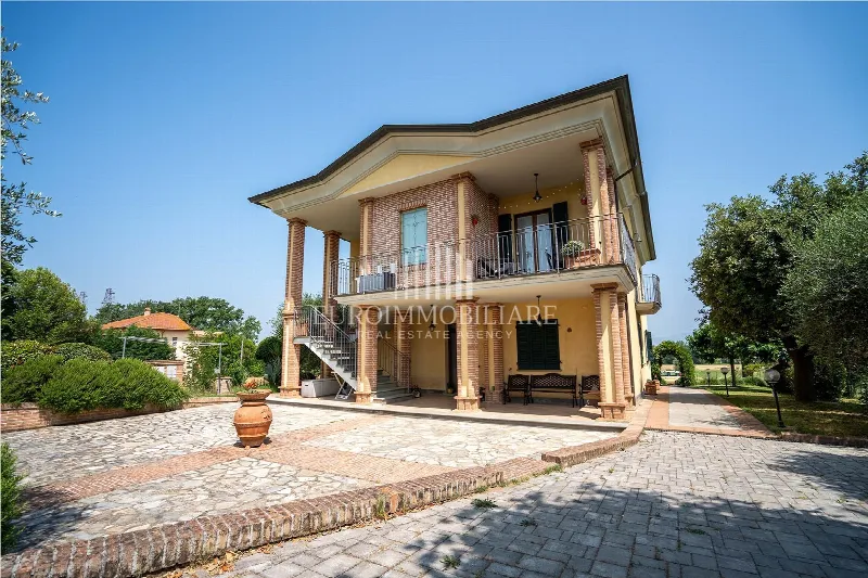 Villa in vendita a Castiglione del Lago - foto 1