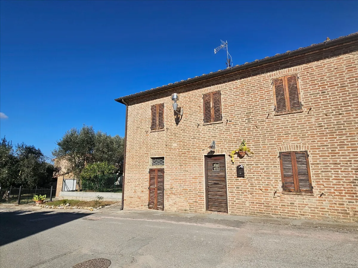 Casa Indipendente in vendita a Castiglione del Lago - foto 3