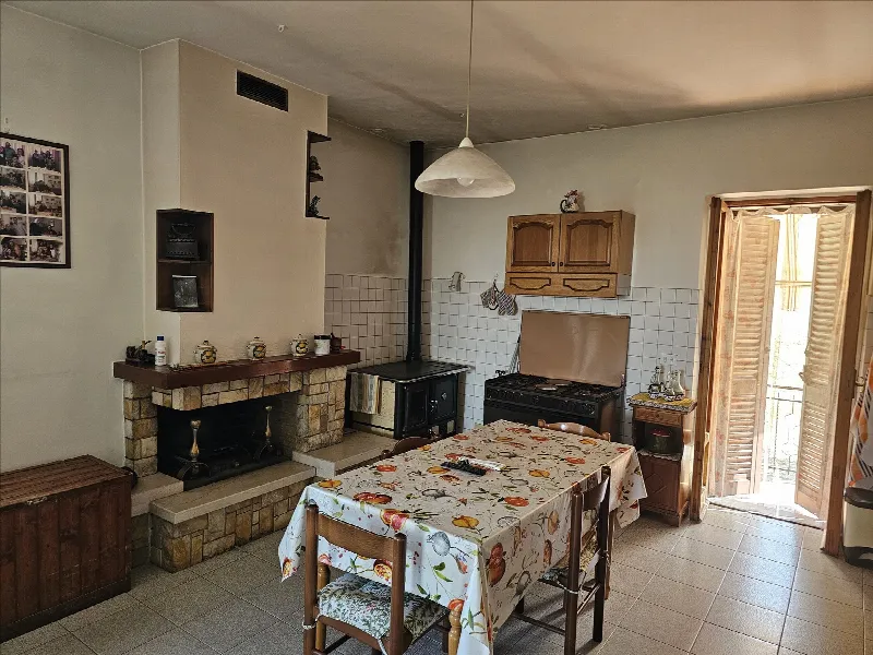 Casa Indipendente in vendita a Fabro - foto 8