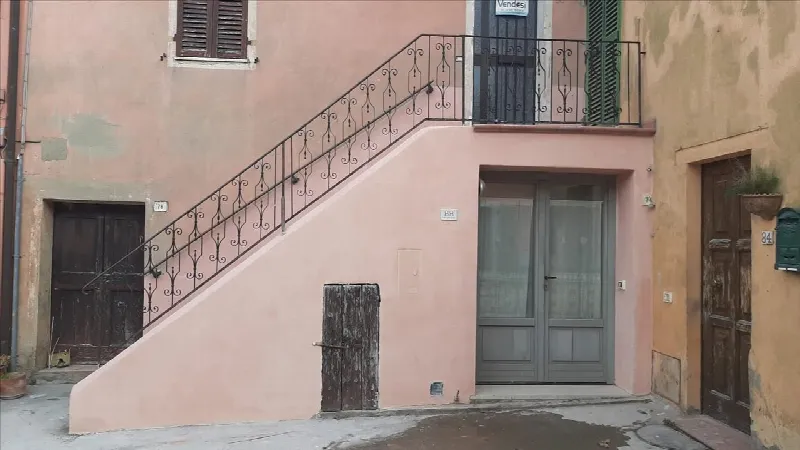 Casa Indipendente in vendita a Castiglione del Lago - foto 1