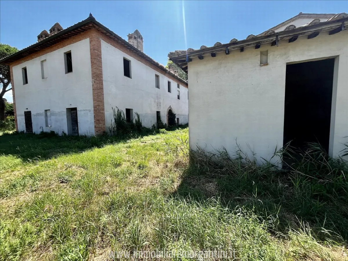 Rustico/Casale in vendita a Chiusi - foto 2