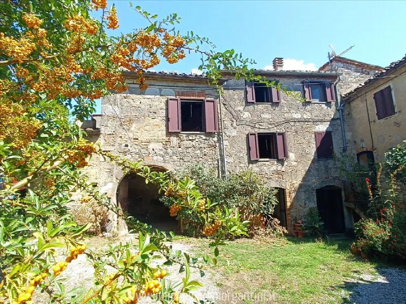 Rustico/Casale in vendita a Sarteano - foto 1