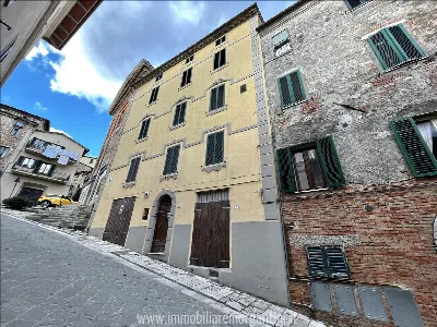Palazzo/Stabile in vendita a Sarteano - foto 2