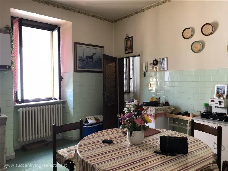 Palazzo/Stabile in vendita a Sarteano - foto 8