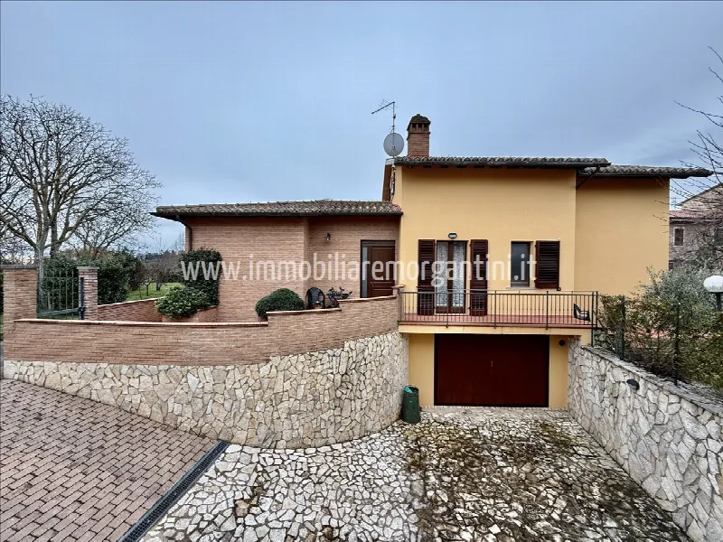 Villa in vendita a Sarteano - foto 1