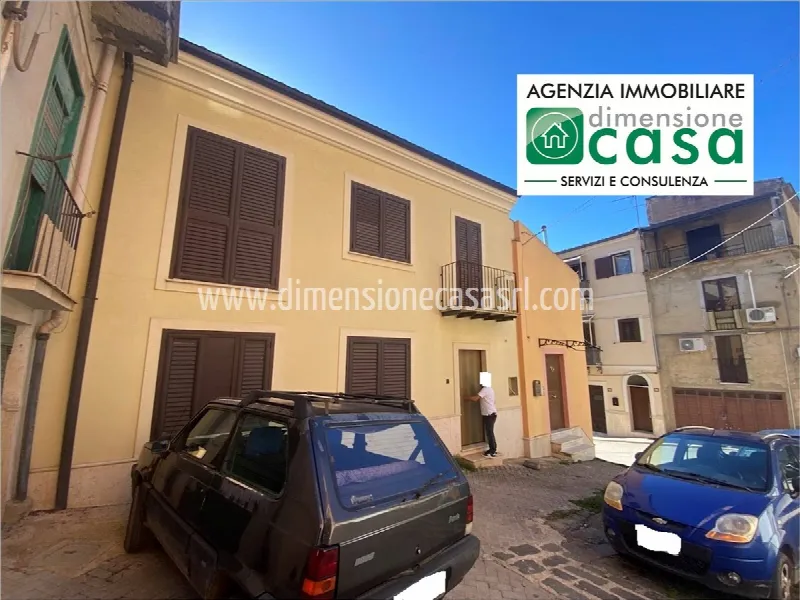 Casa Indipendente in vendita a San Cataldo - foto 1