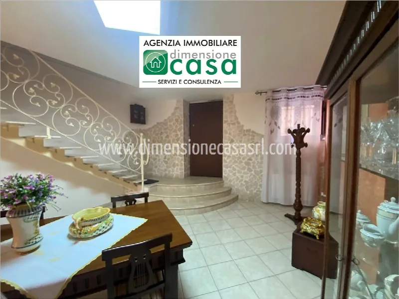 Casa Indipendente in vendita a San Cataldo - foto 1